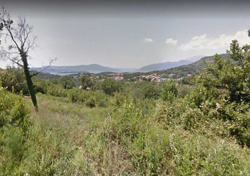 Qlistings - Large development site | Kavac, Kotor Property Image